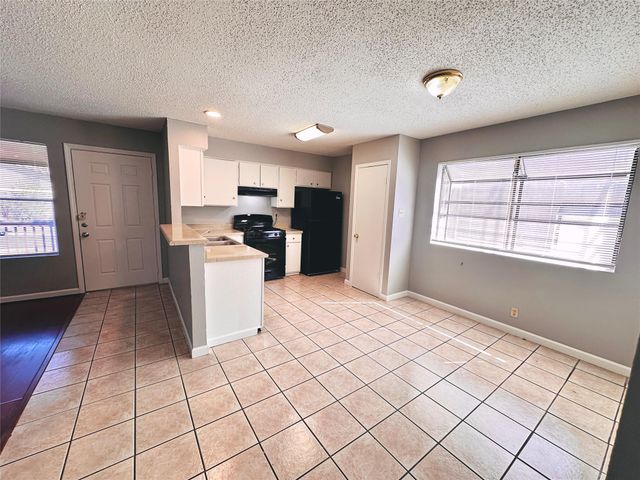 9808 Roxanna DR C, Austin, TX 78748