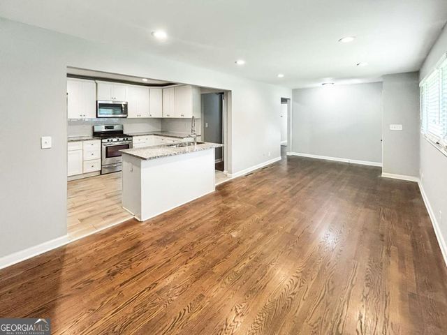 4564 Myrtle Hill Road NE, Kennesaw, GA 30144