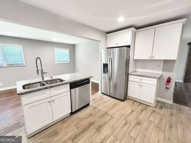 4564 Myrtle Hill Road NE, Kennesaw, GA 30144