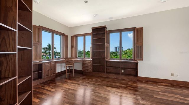 156 EMERSON DRIVE, Sarasota, FL 34236
