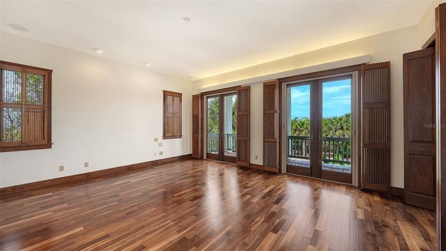 156 EMERSON DRIVE, Sarasota, FL 34236