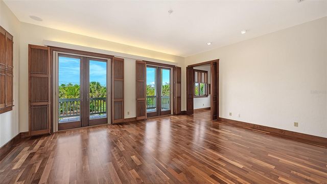 156 EMERSON DRIVE, Sarasota, FL 34236