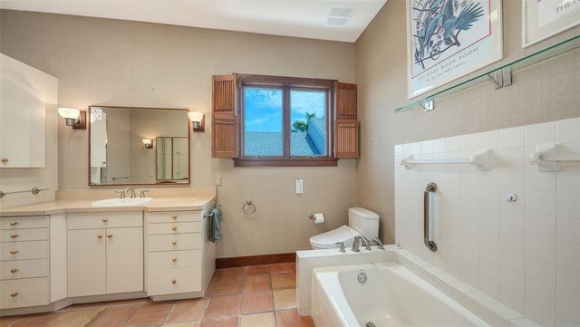 156 EMERSON DRIVE, Sarasota, FL 34236