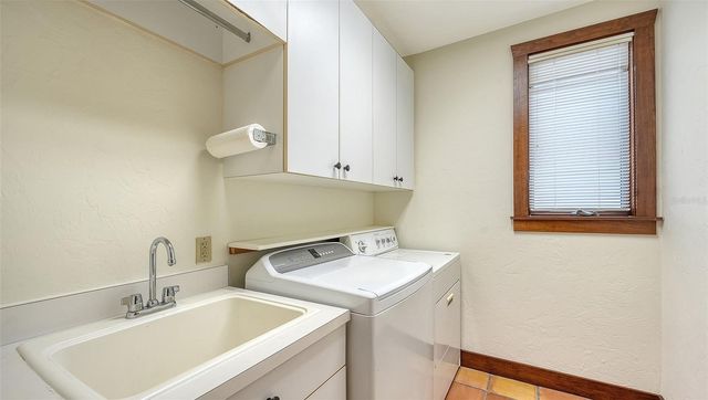 156 EMERSON DRIVE, Sarasota, FL 34236