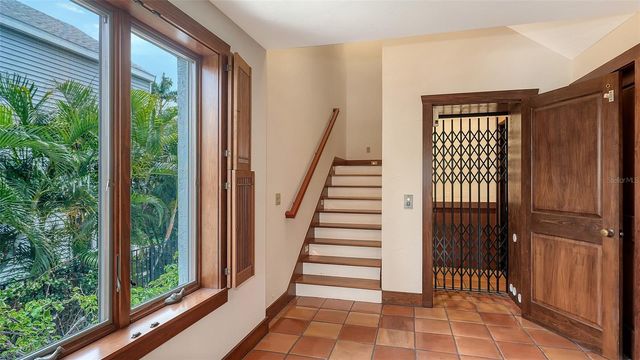 156 EMERSON DRIVE, Sarasota, FL 34236