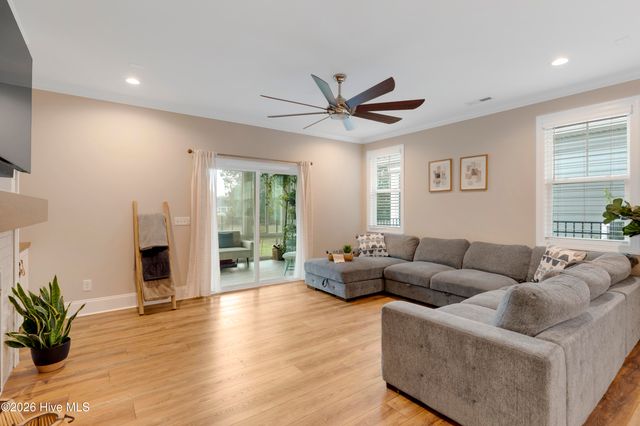 170 Twining Rose Lane, Holly Ridge, NC 28445