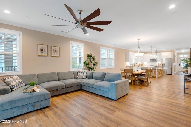 170 Twining Rose Lane, Holly Ridge, NC 28445