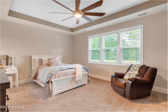 170 Twining Rose Lane, Holly Ridge, NC 28445