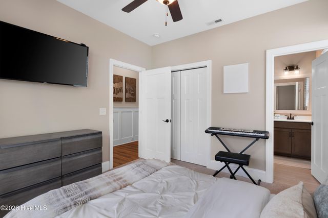 170 Twining Rose Lane, Holly Ridge, NC 28445