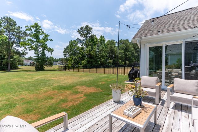 170 Twining Rose Lane, Holly Ridge, NC 28445
