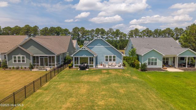 170 Twining Rose Lane, Holly Ridge, NC 28445