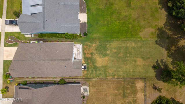 170 Twining Rose Lane, Holly Ridge, NC 28445