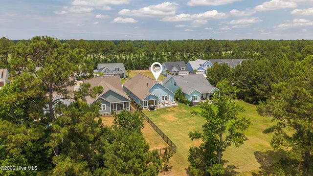 170 Twining Rose Lane, Holly Ridge, NC 28445