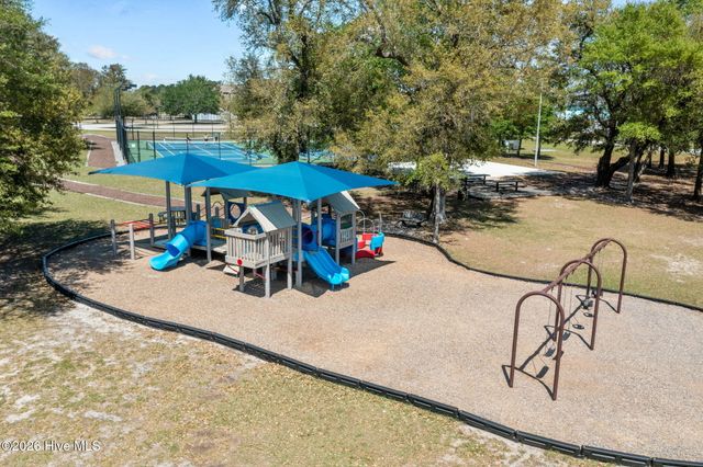 170 Twining Rose Lane, Holly Ridge, NC 28445