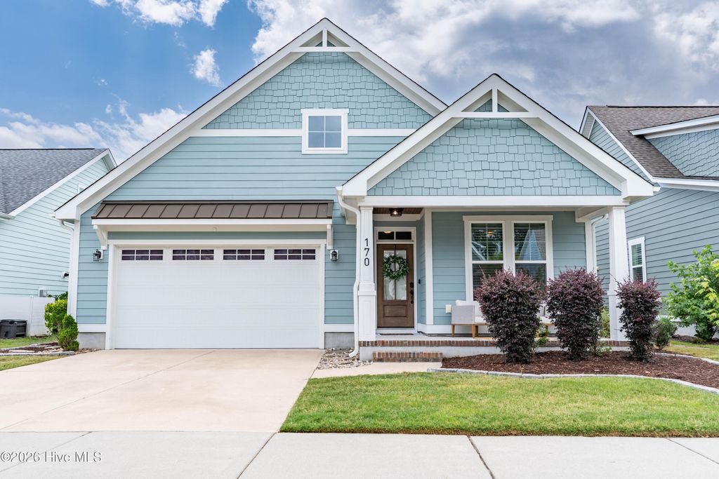 170 Twining Rose Lane, Holly Ridge, NC 28445