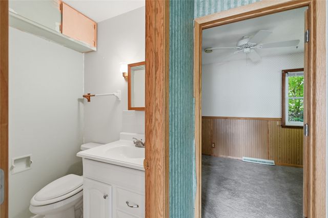 3005 Madison Avenue, Des Moines, IA 50310