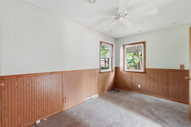 3005 Madison Avenue, Des Moines, IA 50310