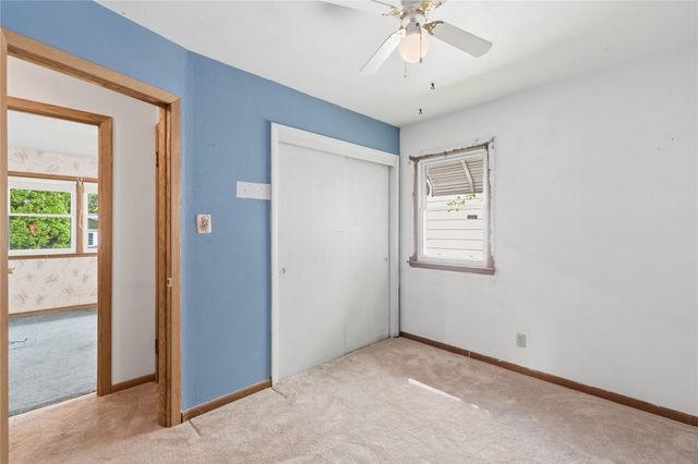 3005 Madison Avenue, Des Moines, IA 50310
