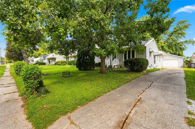 3005 Madison Avenue, Des Moines, IA 50310