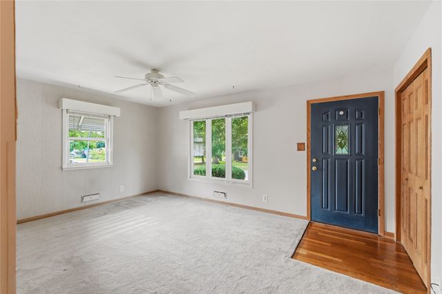 3005 Madison Avenue, Des Moines, IA 50310