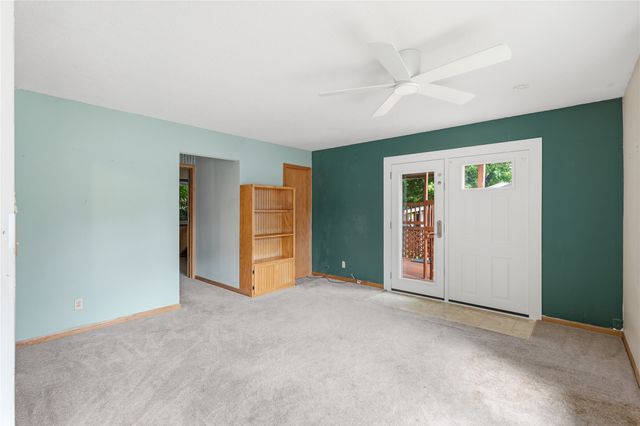 3005 Madison Avenue, Des Moines, IA 50310