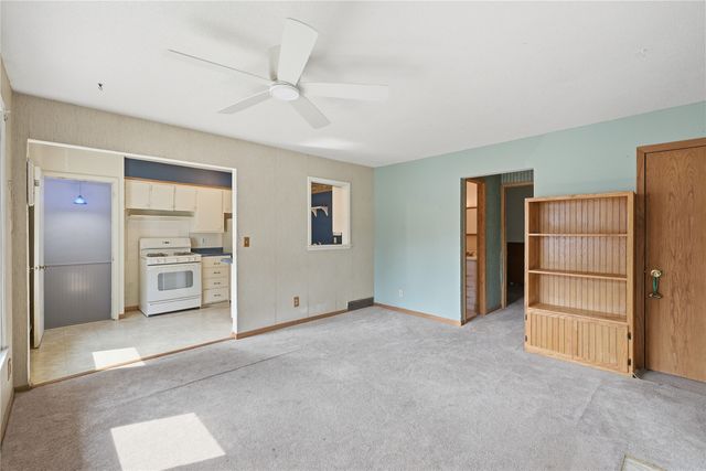 3005 Madison Avenue, Des Moines, IA 50310