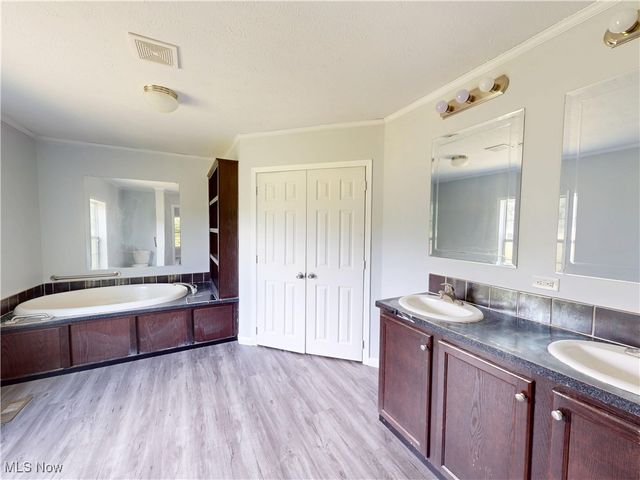 5174 State Route 46 S, Jefferson, OH 44047