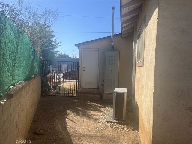 4264 Victoria Avenue, Riverside, CA 92507