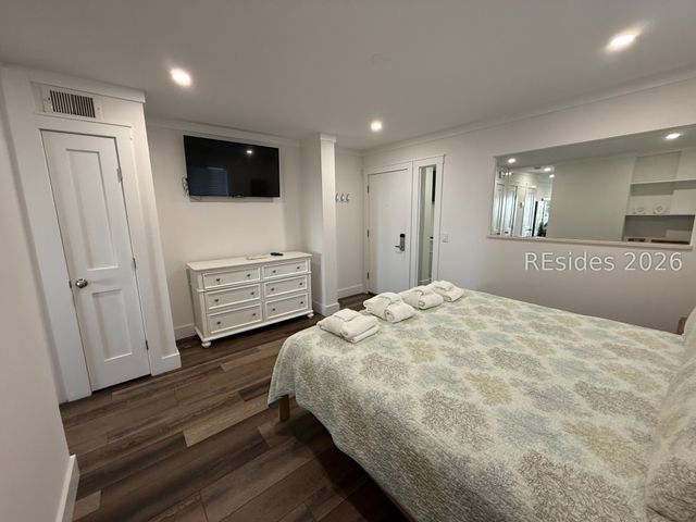 40 Folly Field Rd Apt C327, Hilton Head Island, SC 29928