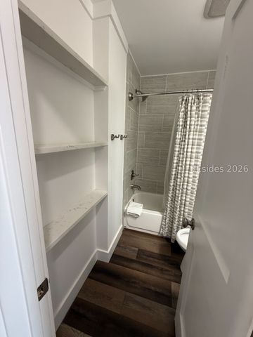 40 Folly Field Rd Apt C327, Hilton Head Island, SC 29928