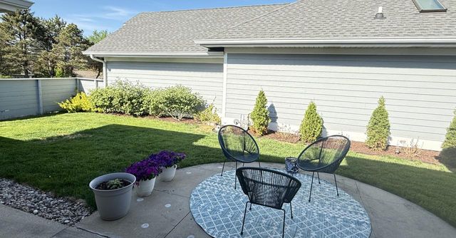 14048 W Waters Edge TRAIL, New Berlin, WI 53151