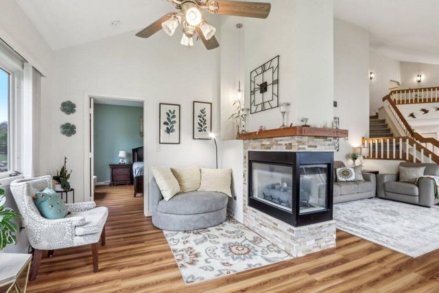 14048 W Waters Edge TRAIL, New Berlin, WI 53151