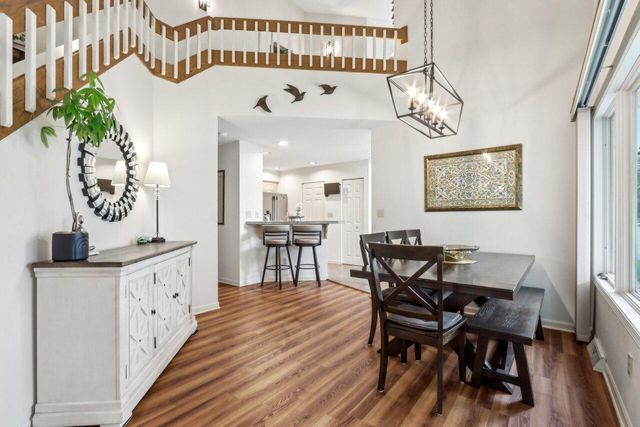 14048 W Waters Edge TRAIL, New Berlin, WI 53151