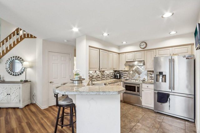 14048 W Waters Edge TRAIL, New Berlin, WI 53151