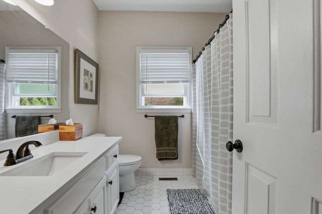 1018 Brookstone Blvd, Mount Juliet, TN 37122