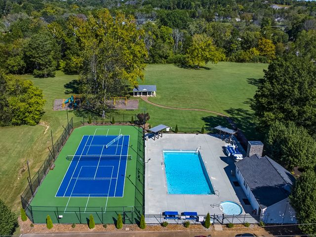 1018 Brookstone Blvd, Mount Juliet, TN 37122