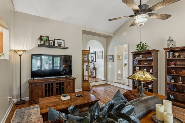 1018 Brookstone Blvd, Mount Juliet, TN 37122