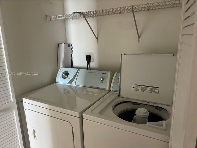 19501 W Country Club Drive 1411, Aventura, FL 33180