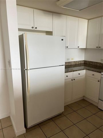 19501 W Country Club Drive 1411, Aventura, FL 33180
