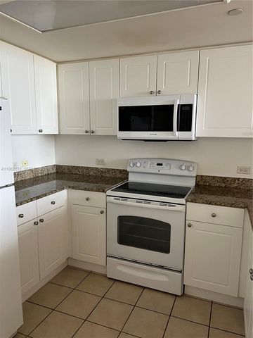 19501 W Country Club Drive 1411, Aventura, FL 33180