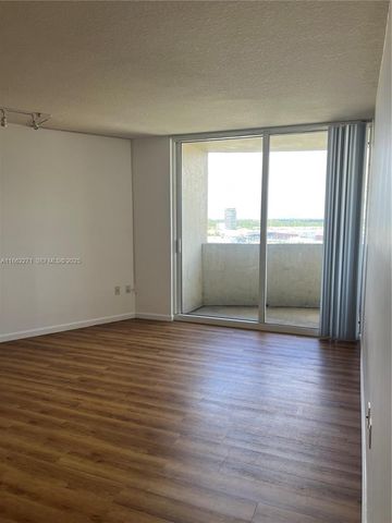 19501 W Country Club Drive 1411, Aventura, FL 33180