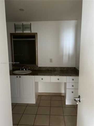 19501 W Country Club Drive 1411, Aventura, FL 33180