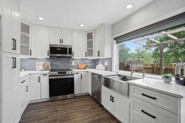 2103 Drake Drive, Richardson, TX 75081