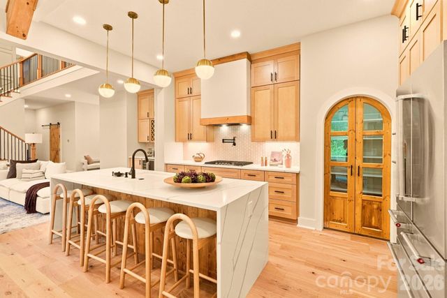 2189 Lighthouse Lane, Connelly Springs, NC 28612