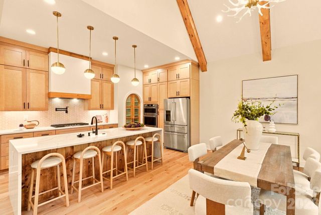 2189 Lighthouse Lane, Connelly Springs, NC 28612