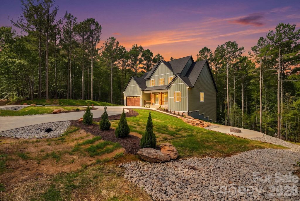 2189 Lighthouse Lane, Connelly Springs, NC 28612