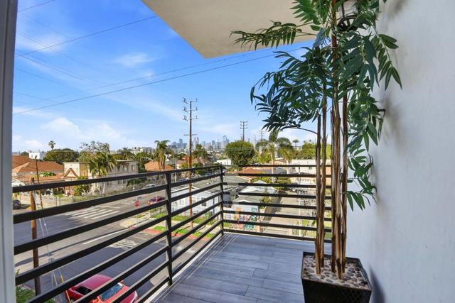608 E 29th Street, Los Angeles, CA 90011