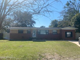 6404 LOU Court, Jacksonville, FL 32216
