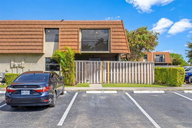 4843 NW 95th Ave, Sunrise, FL 33351