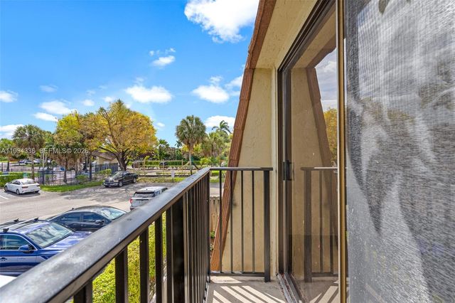 4843 NW 95th Ave, Sunrise, FL 33351